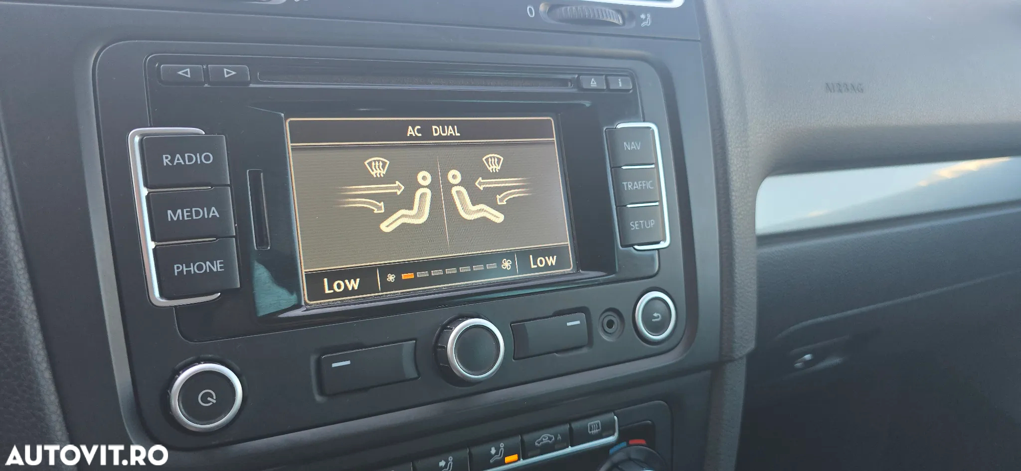 Volkswagen Golf - 19
