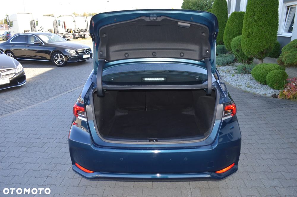 Toyota Corolla - 13