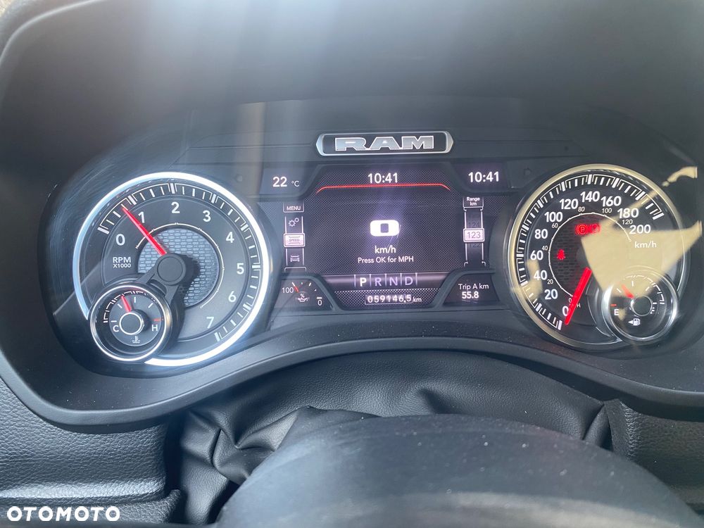 RAM 1500 Crew Cab Shortbed Laramie - 17