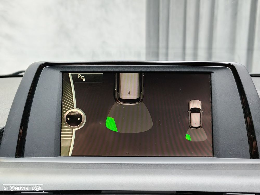 BMW 116 d EfficientDynamics — fotografia 14