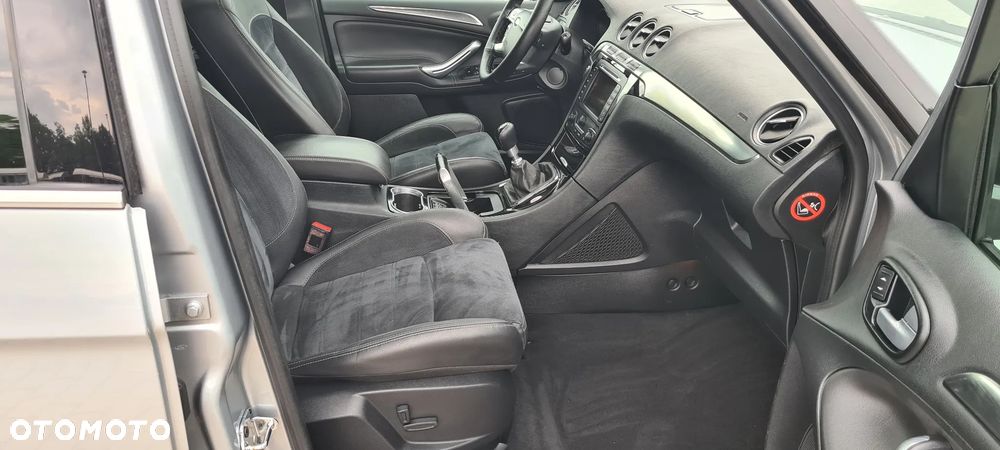Ford Galaxy 2.0 TDCi Platinium X (Titanium) - 29
