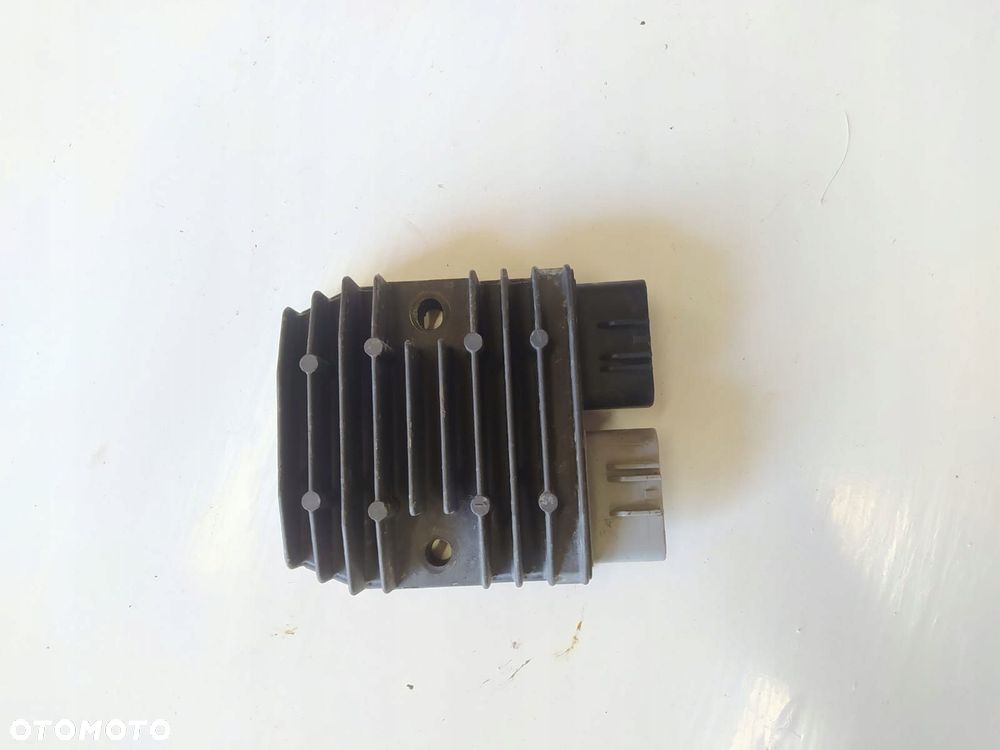 can-am outlander renegade 800 regulator napięcia - 1