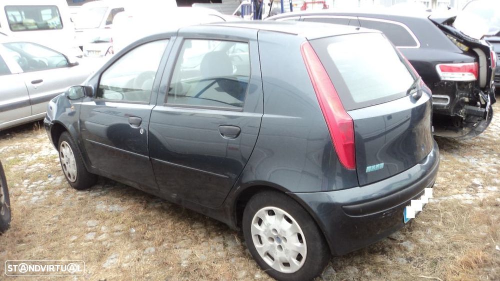 Fiat Punto 1.2 5P 2002 - Para Peças - 8