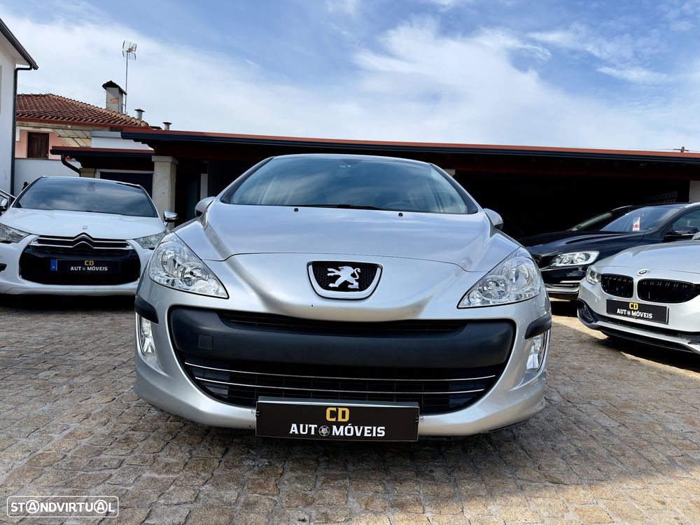 Peugeot 308 1.6 HDi Executive - 26