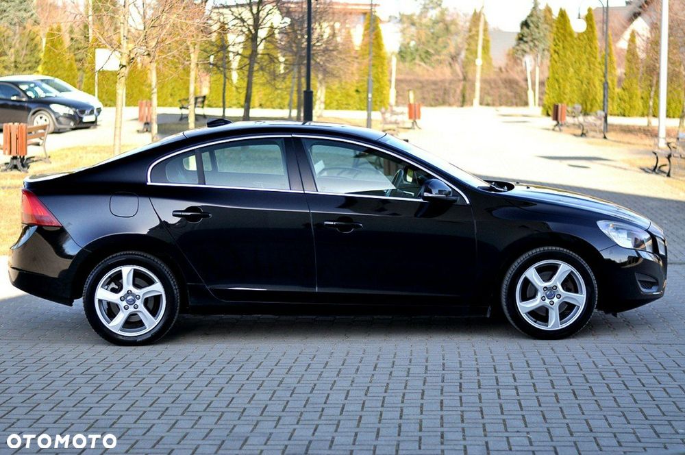 Volvo S60 D3 Geartronic Momentum - 5