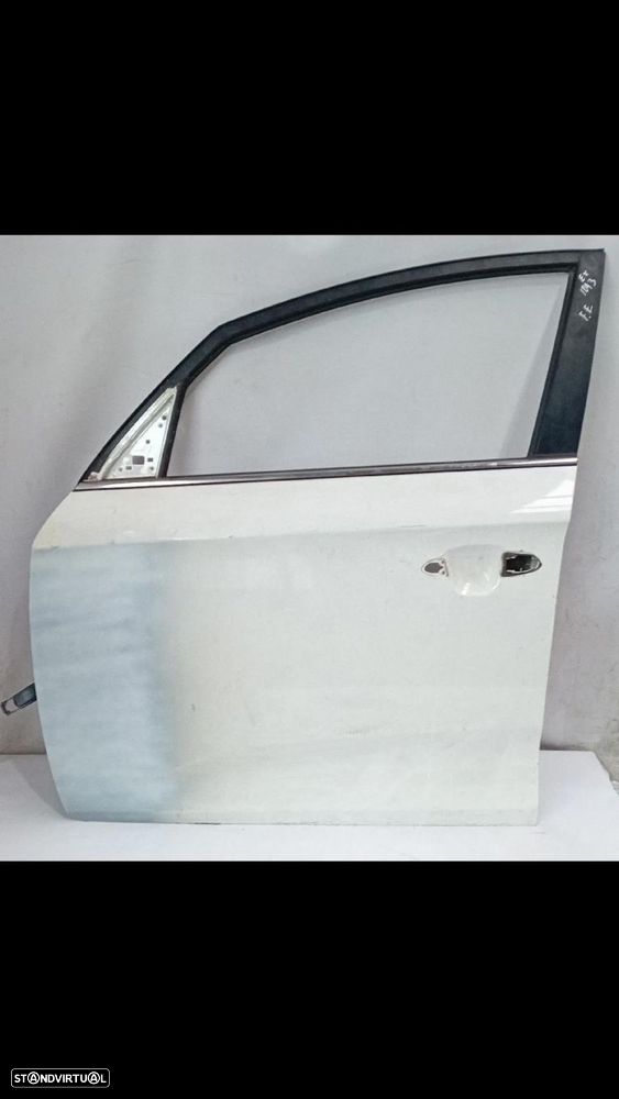 Porta frente esquerda KIA Carens IV - 1