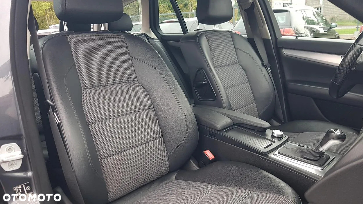 Mercedes-Benz Klasa C 220 T CDI DPF Automatik BlueEFFICIENCY Avantgarde - 26