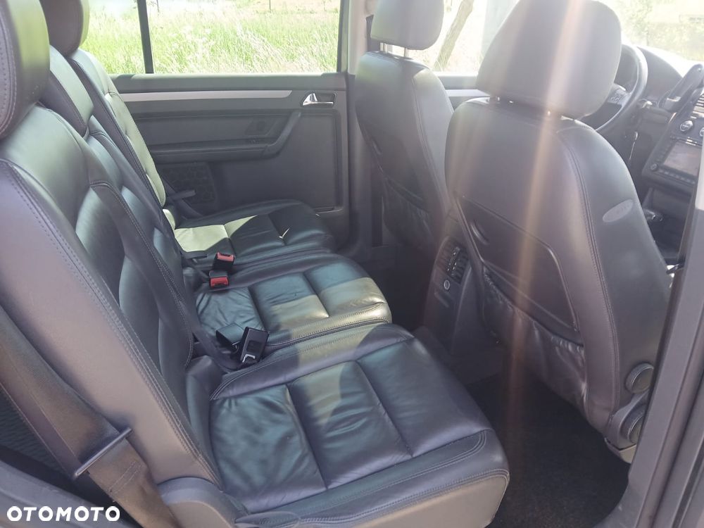 Volkswagen Touran 2.0 TDI DPF DSG Highline - 10