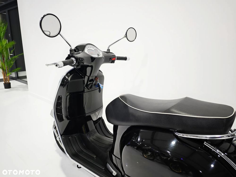 Vespa GTS - 20