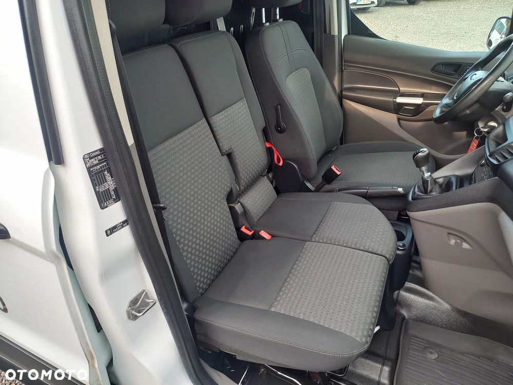 Ford Transit Connect - 16