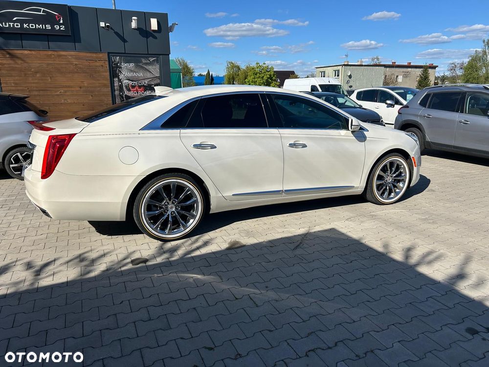 Cadillac XTS - 5