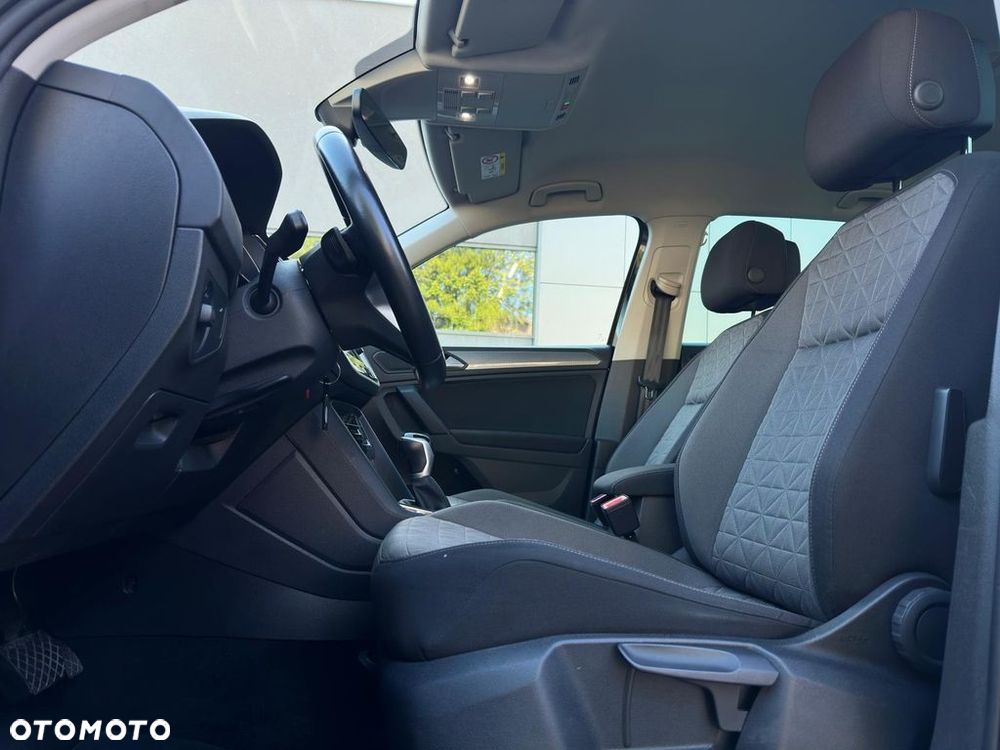 Volkswagen Tiguan 2.0 TDI SCR 4Mot Life DSG - 9