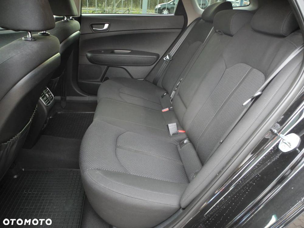 Kia Optima - 18