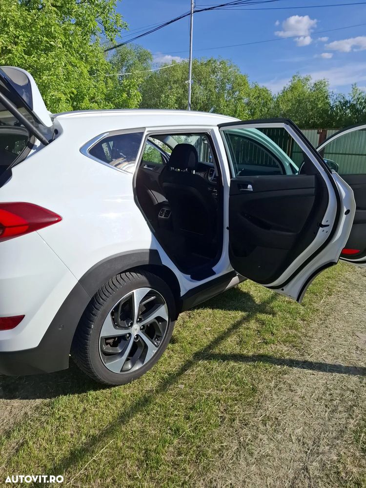 Hyundai Tucson 2.0 CRDI 4WD 6AT Premium+ - 14