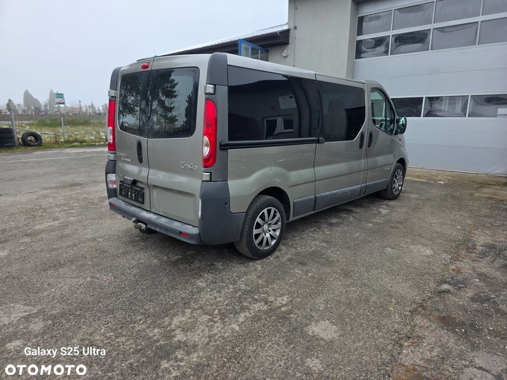 Renault Trafic - 13