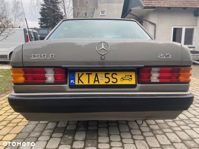 Mercedes-Benz W201 (190) - 30