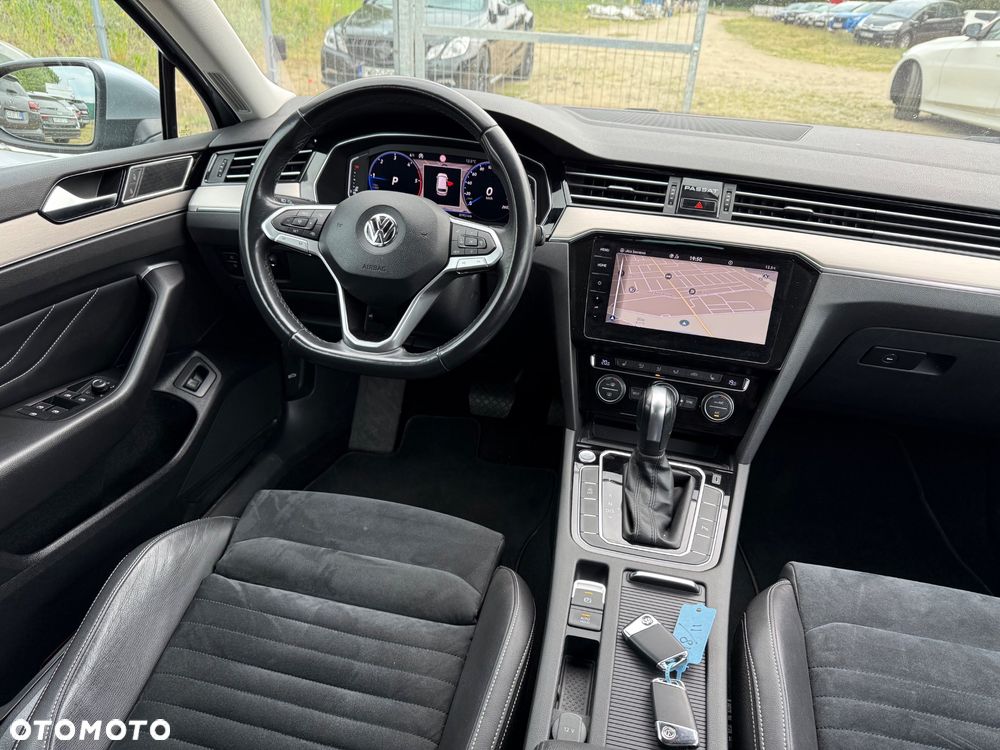 Volkswagen Passat 2.0 TDI (BlueMotion Technology) DSG Highline - 9