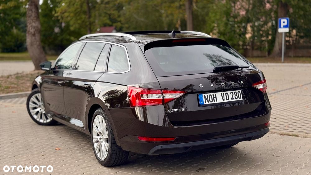 Skoda Superb 2.0 TDI DSG Style - 30