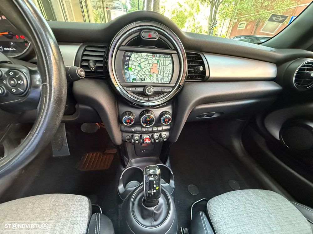 MINI Cabrio Cooper D Auto - 16