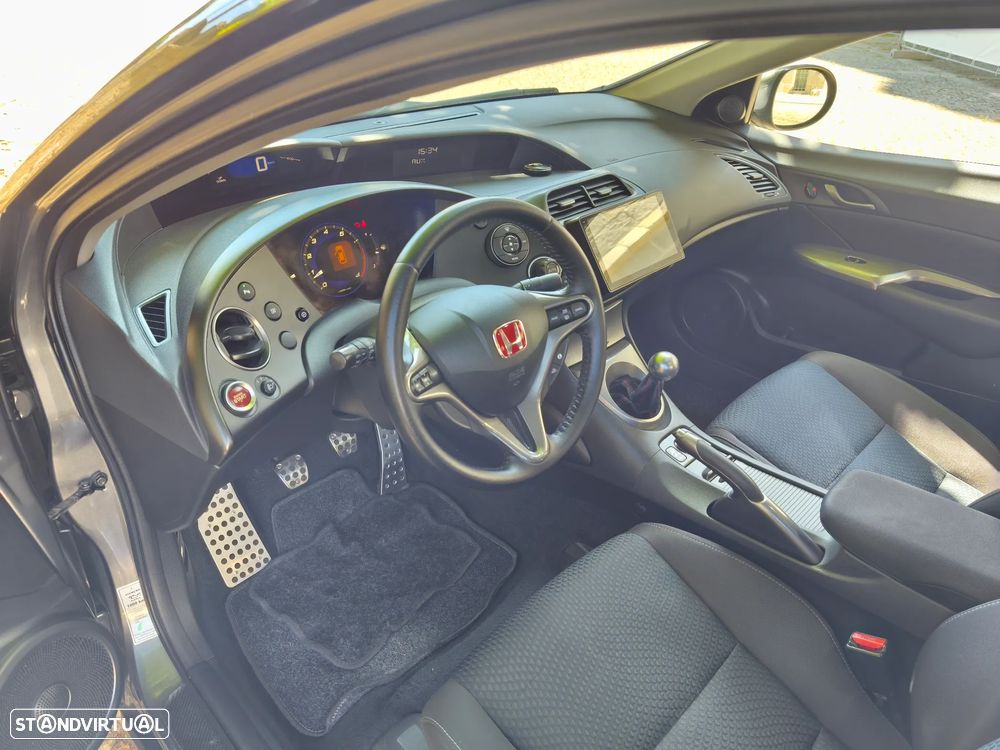 Honda Civic 1.4 i-VTEC Comfort - 10