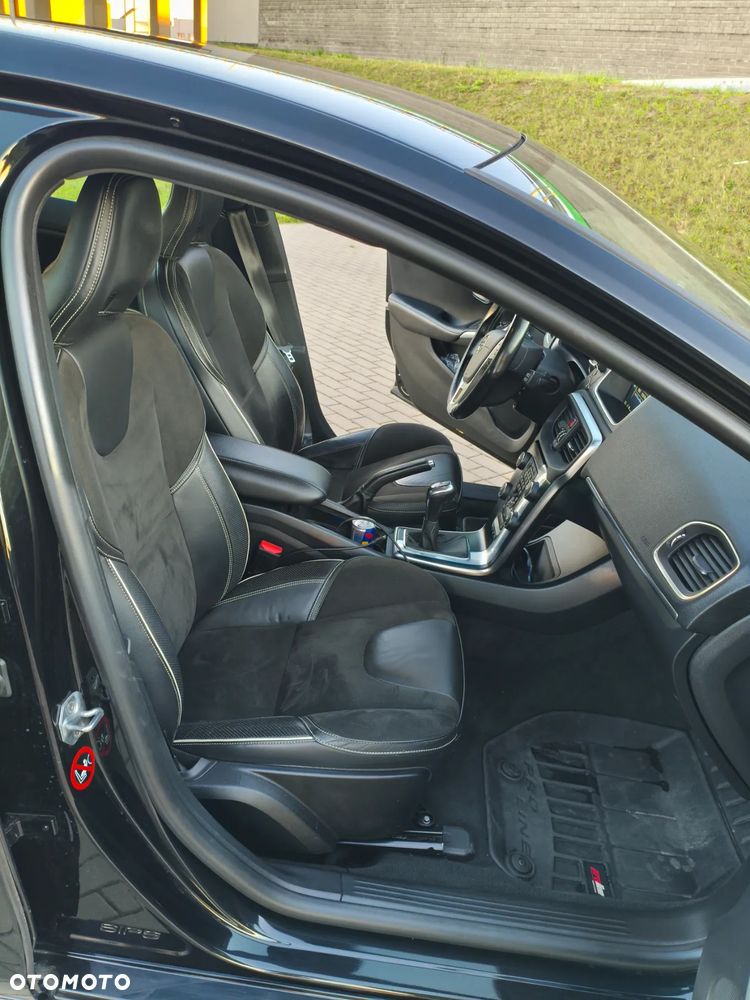 Volvo V40 D2 RDesign - 13