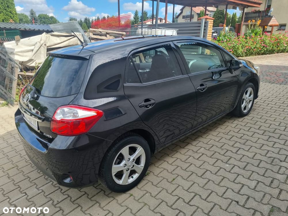Toyota Auris 1.6 Premium + - 16