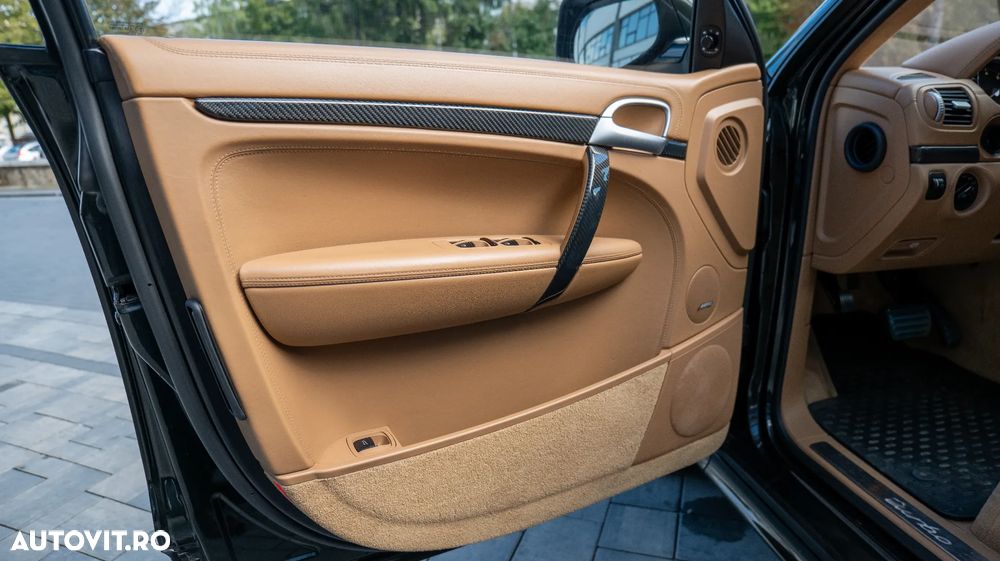 Porsche Cayenne Turbo Tip - 10