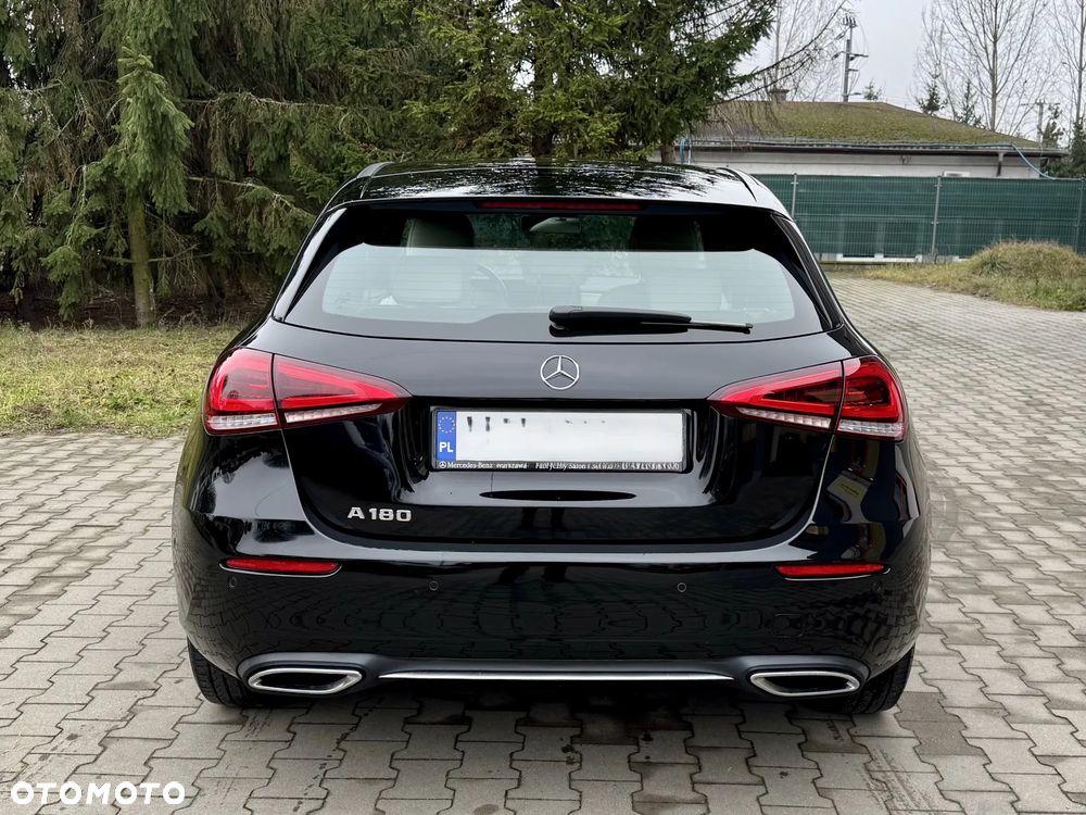 Mercedes-Benz Klasa A 180 Style 7G-DCT - 31