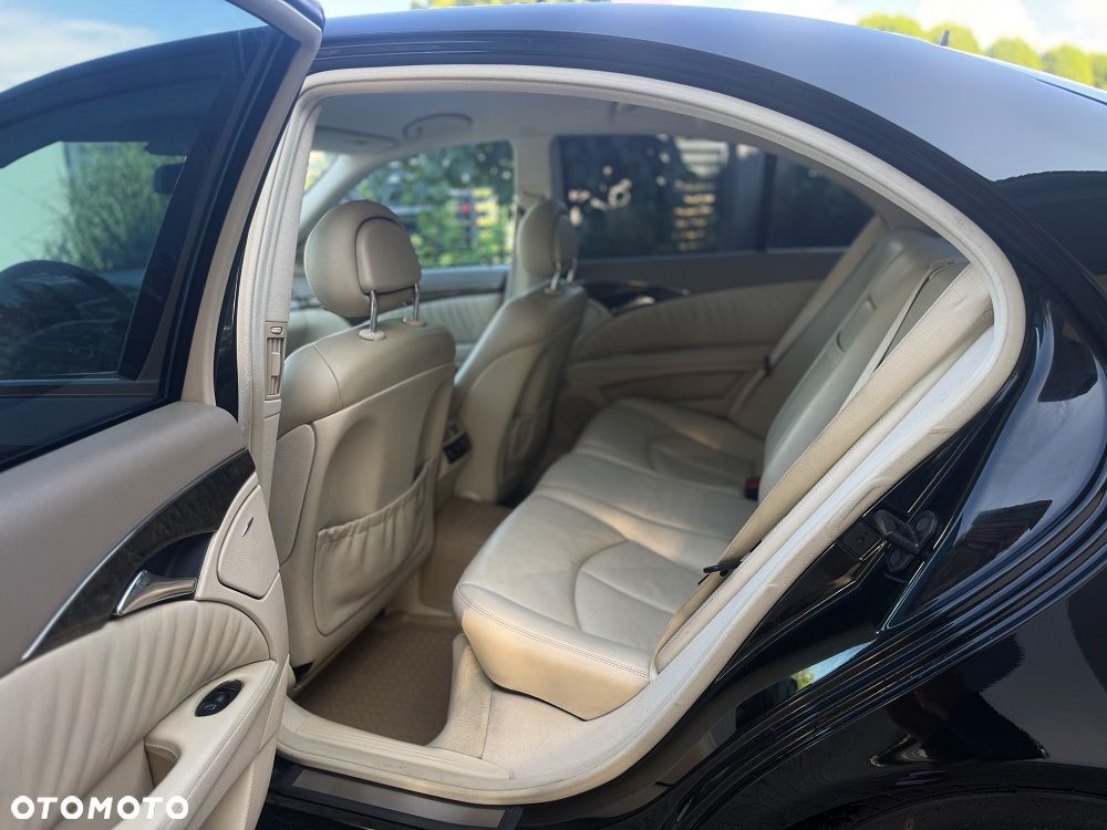 Mercedes-Benz Klasa E 200 Kompressor Automatik Avantgarde Sport Edition - 6