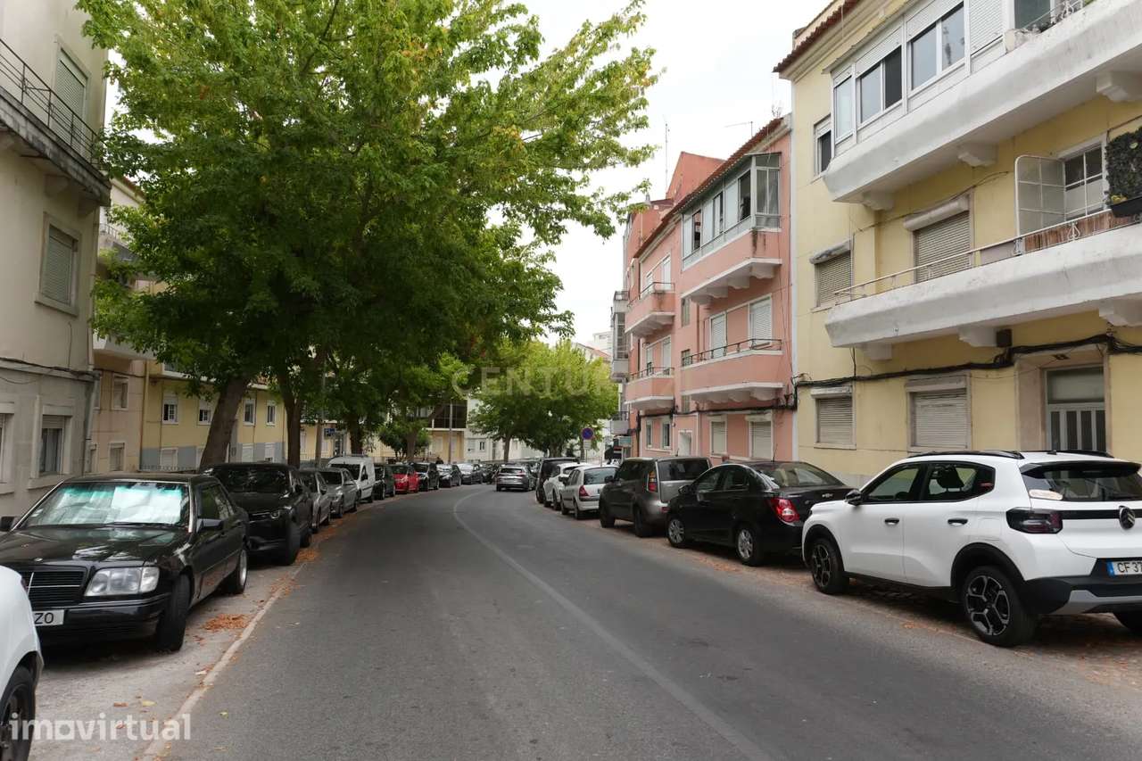 Apartamento T2 para Recuperação em Almada, Cova da Piedade - Grande imagem: 3/16