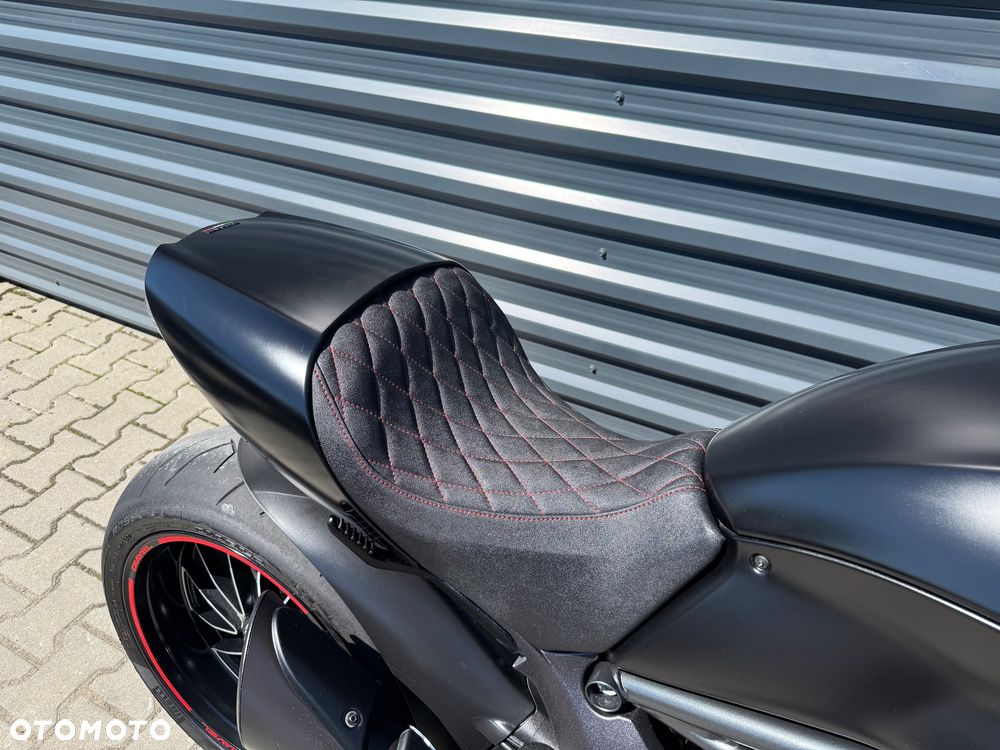 Ducati Diavel - 11