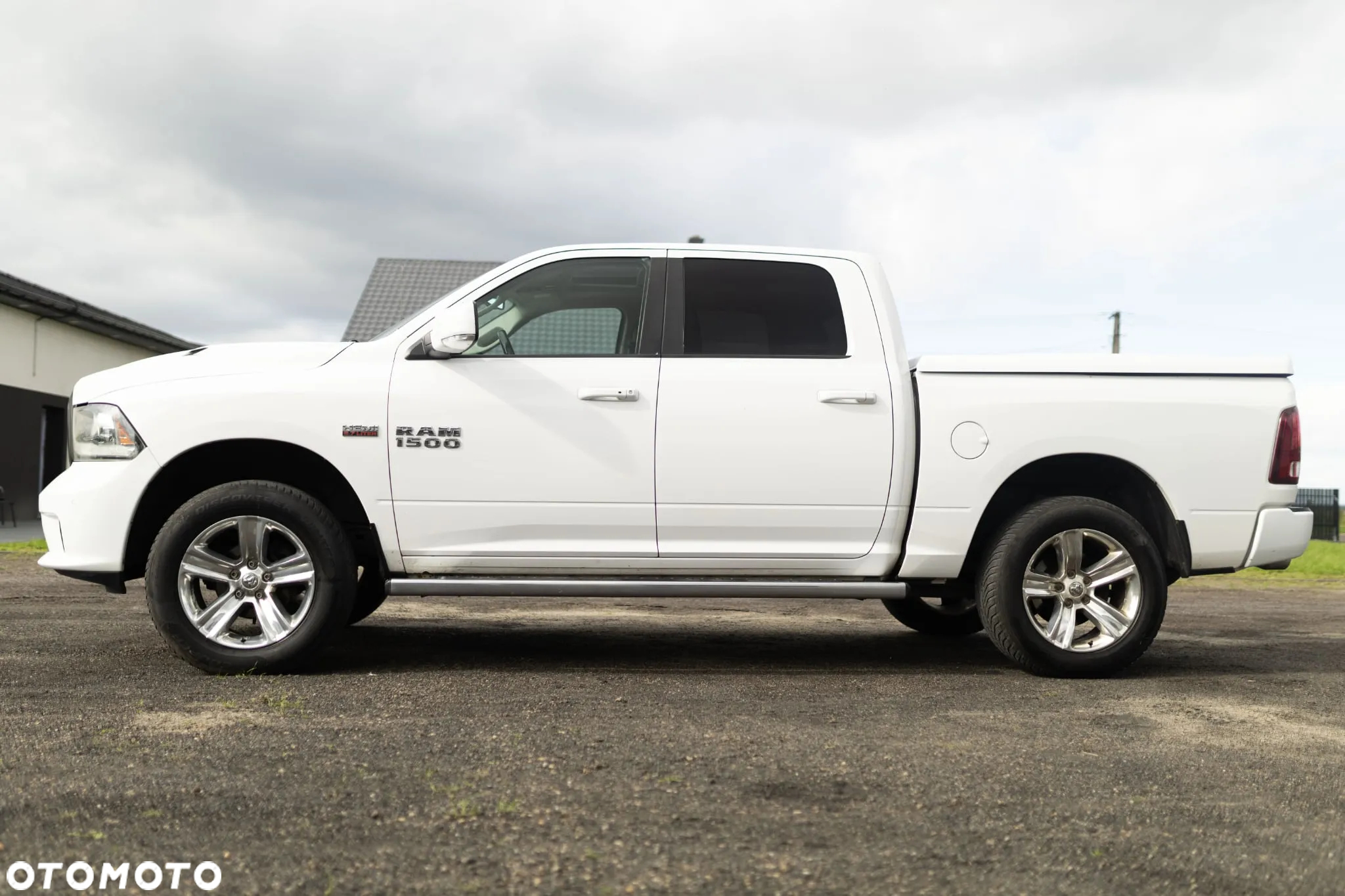 Dodge RAM 1500 5.7 4x4 - 6