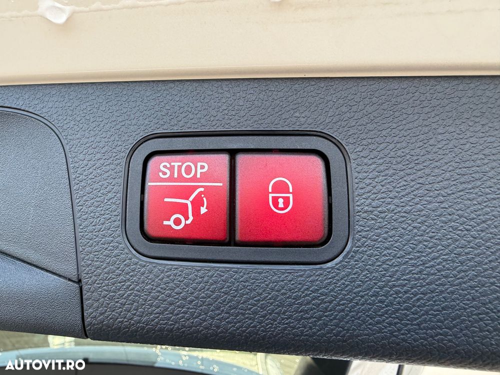 Mercedes-Benz GLC 300 d 4Matic 9G-TRONIC AMG Line - 17