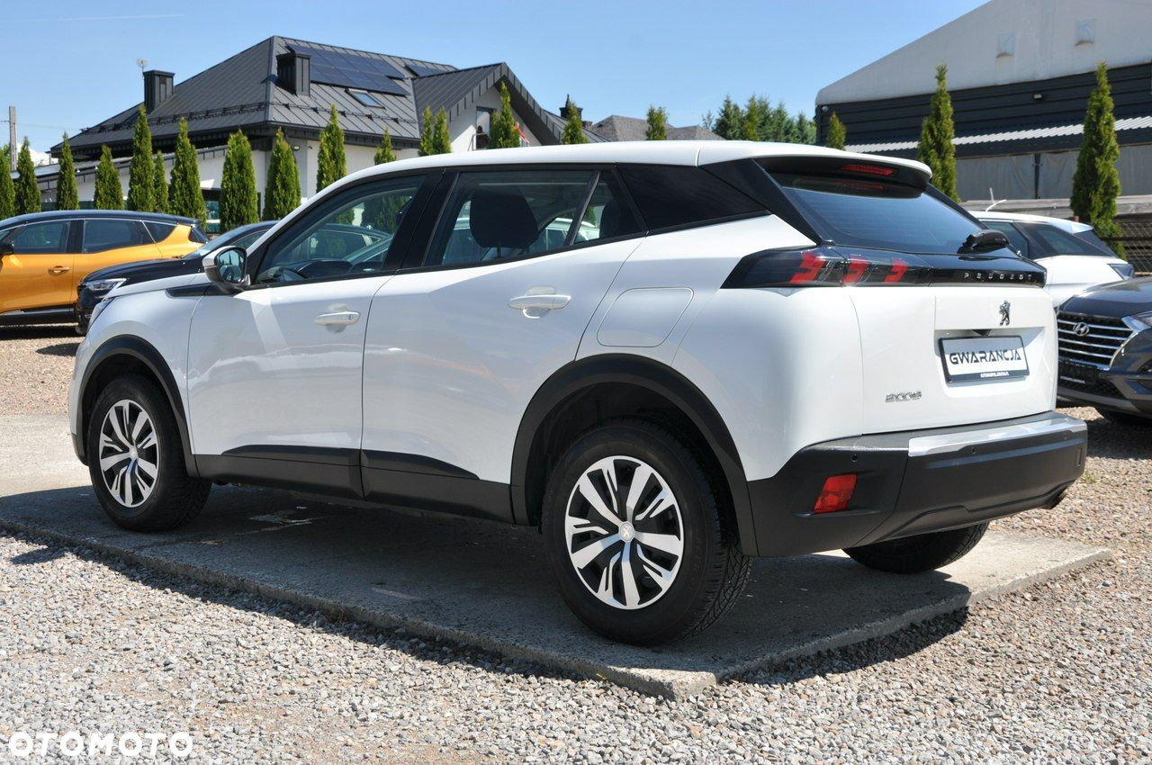 Peugeot 2008 PureTech 100 Active S&S BVM6 - 10