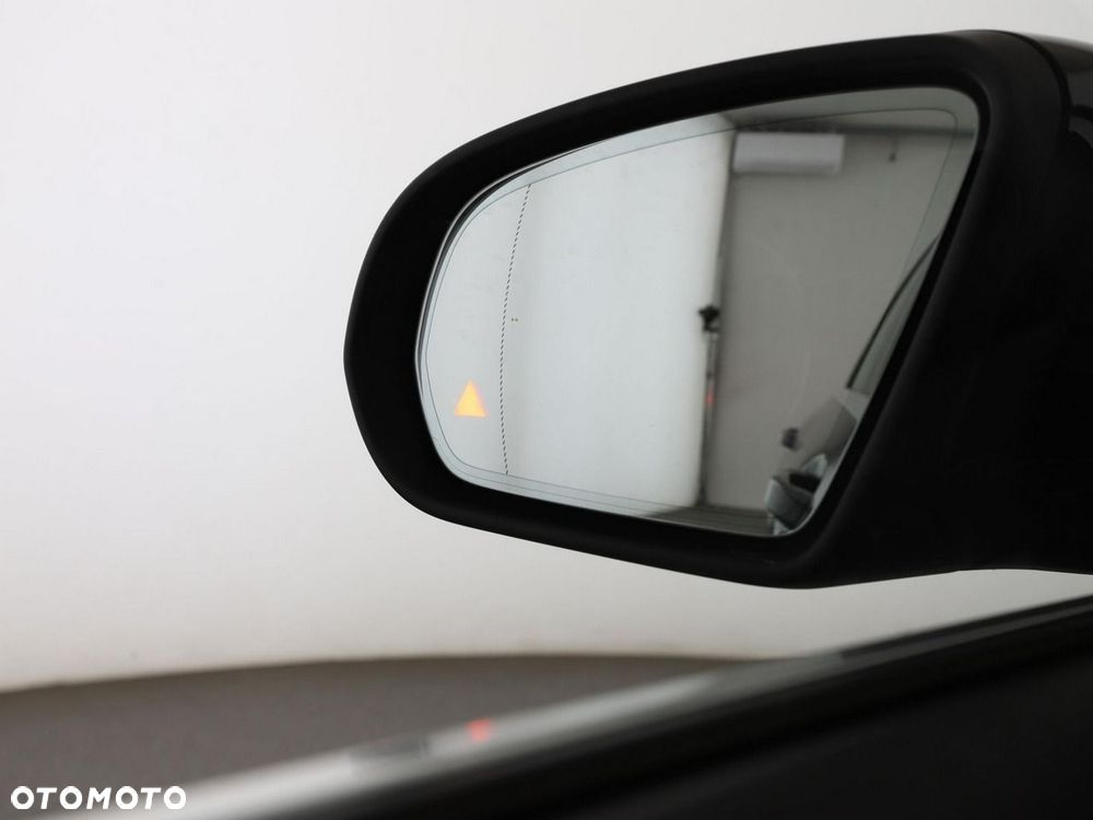 Mercedes-Benz Klasa C 200 d 9G-TRONIC Avantgarde - 36