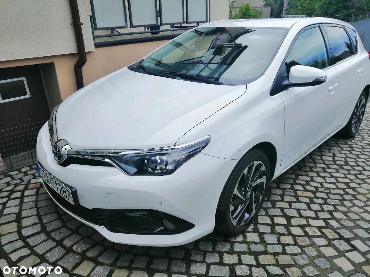 Toyota Auris 1.2 Turbo Design Edition - 1