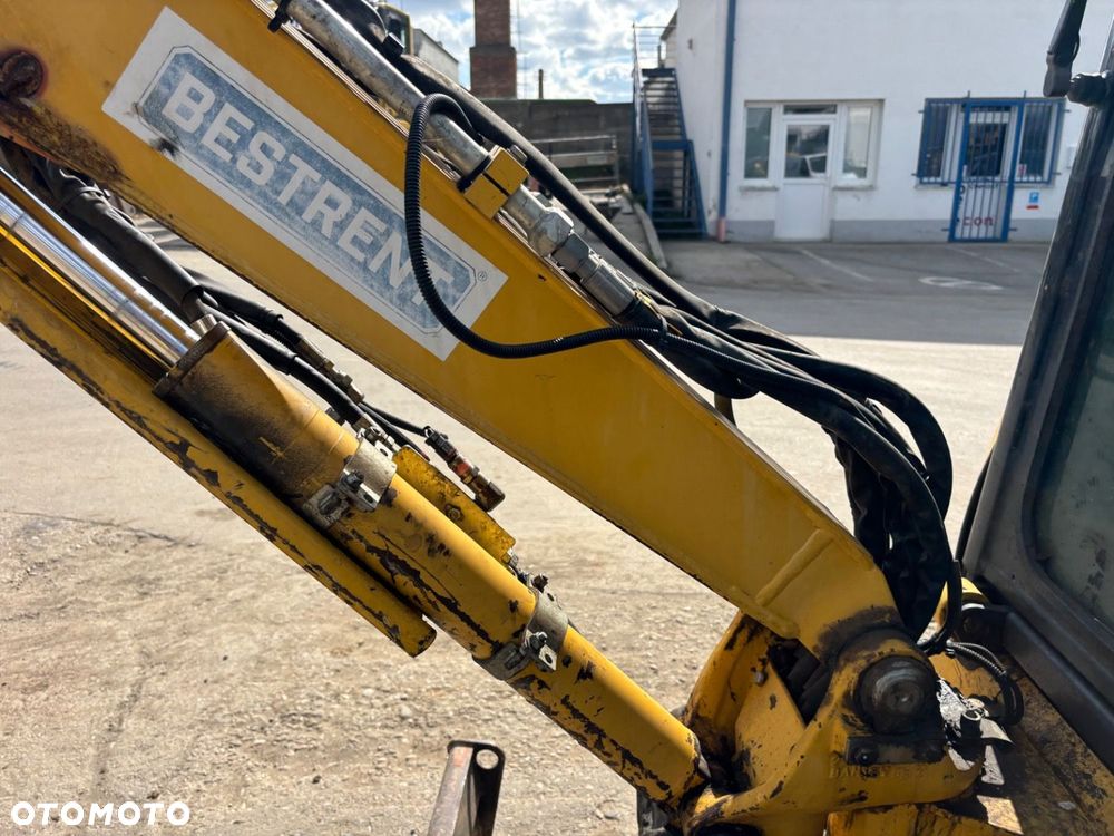 Komatsu Pc26 Mr-3 - 20