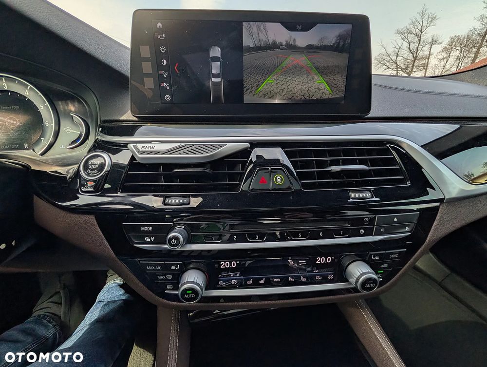 BMW Seria 5 530i Luxury Line - 39
