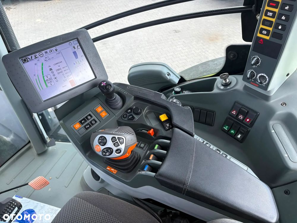 Claas AXION 830 CMATIC - 18