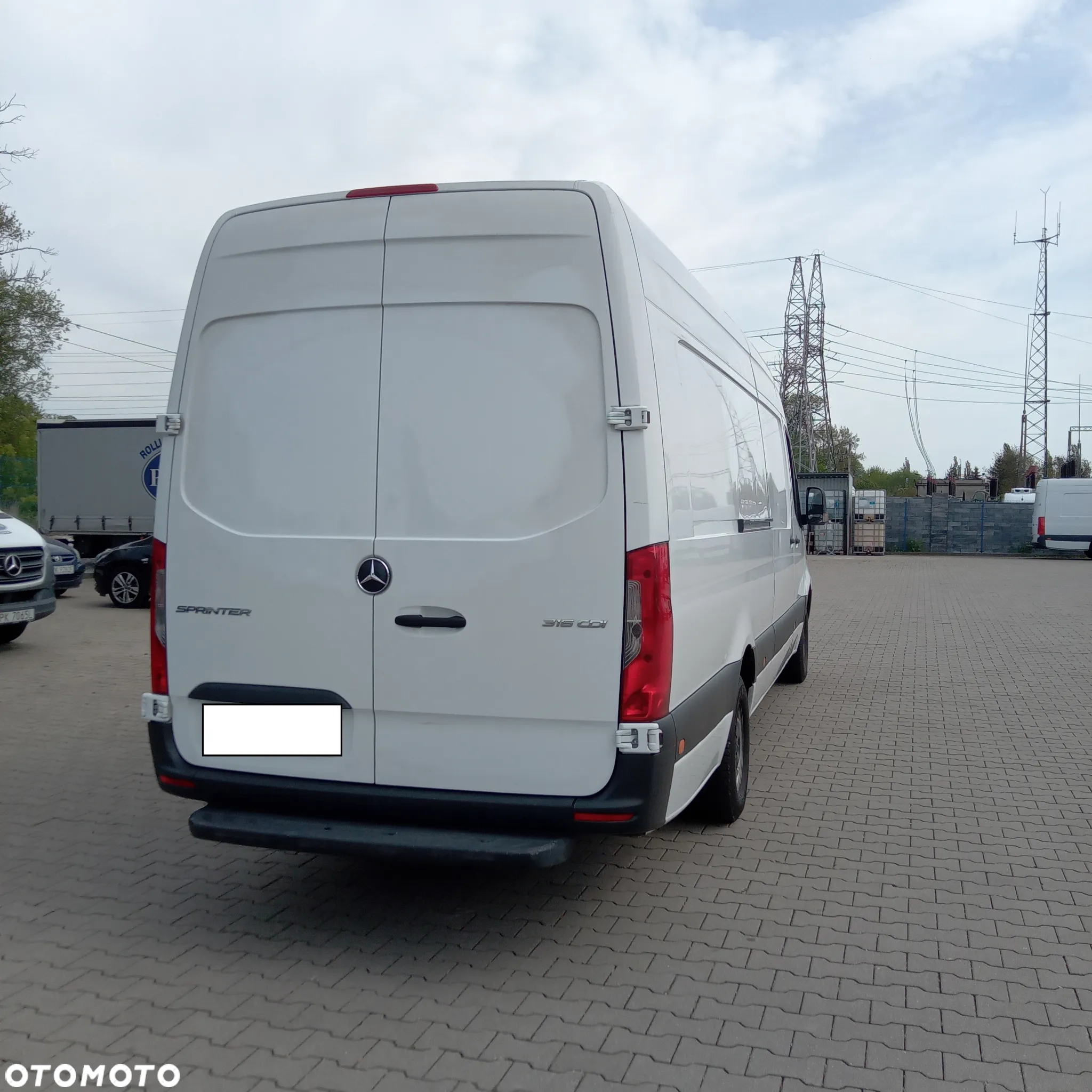Mercedes-Benz Sprinter - 4