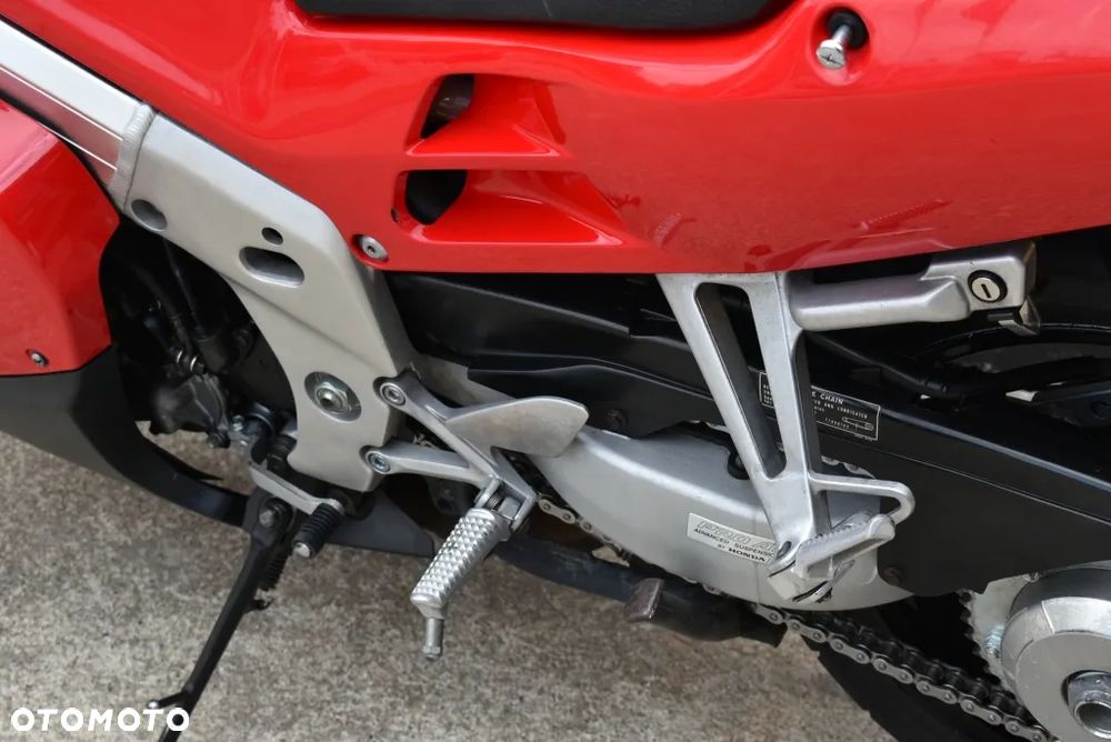 Honda VFR - 18