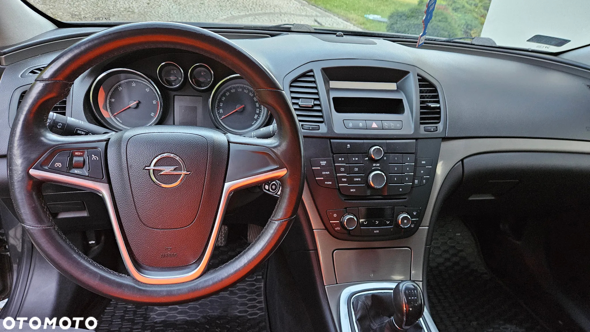 Opel Insignia 2.0 CDTI - 10