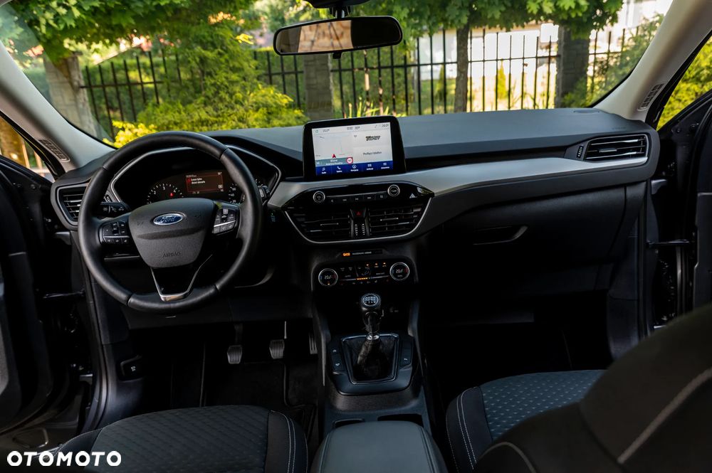 Ford Kuga - 35