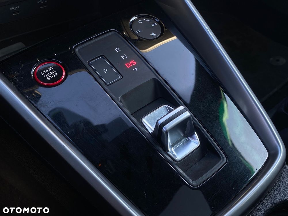 Audi RS3 Sportback - 19