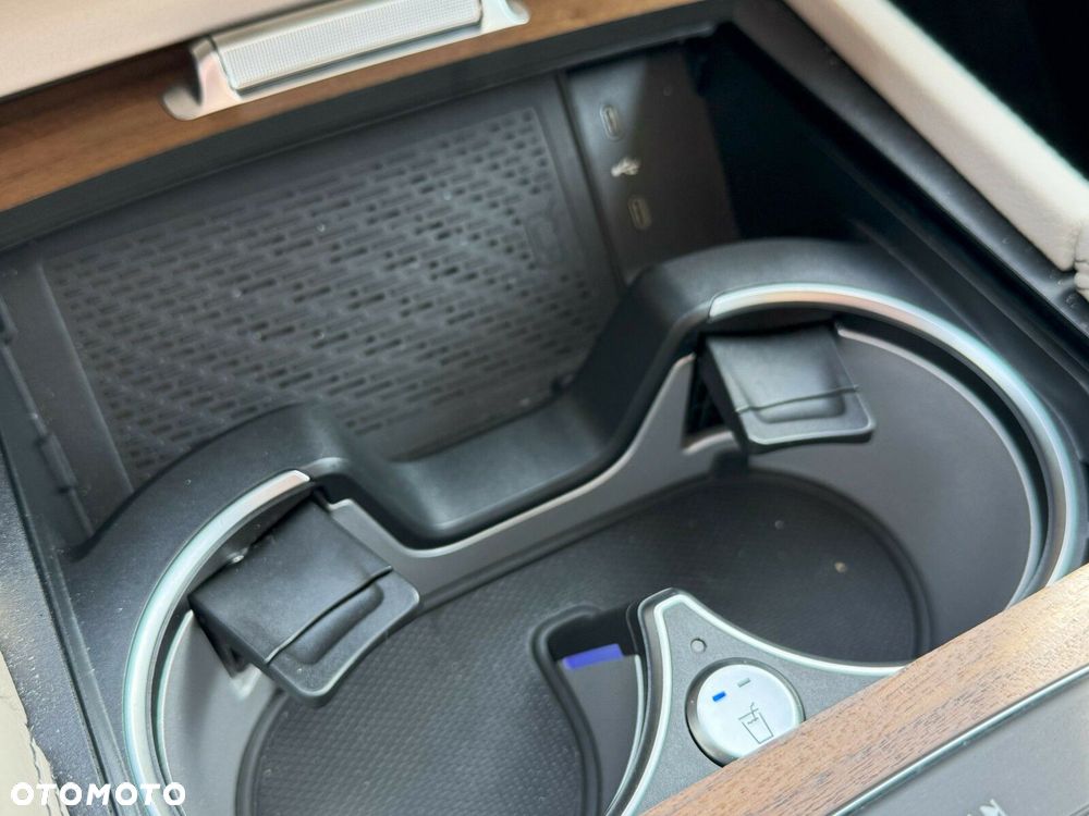 Mercedes-Benz GLE - 29