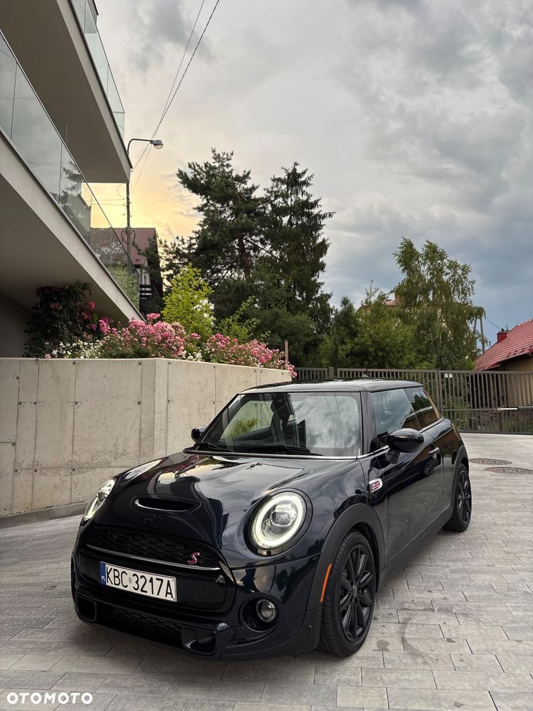 MINI Cooper S Sidewalk Trim - 1