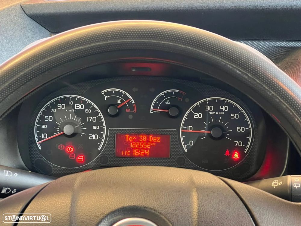 Fiat Fiorino 1.3 M-Jet - 8