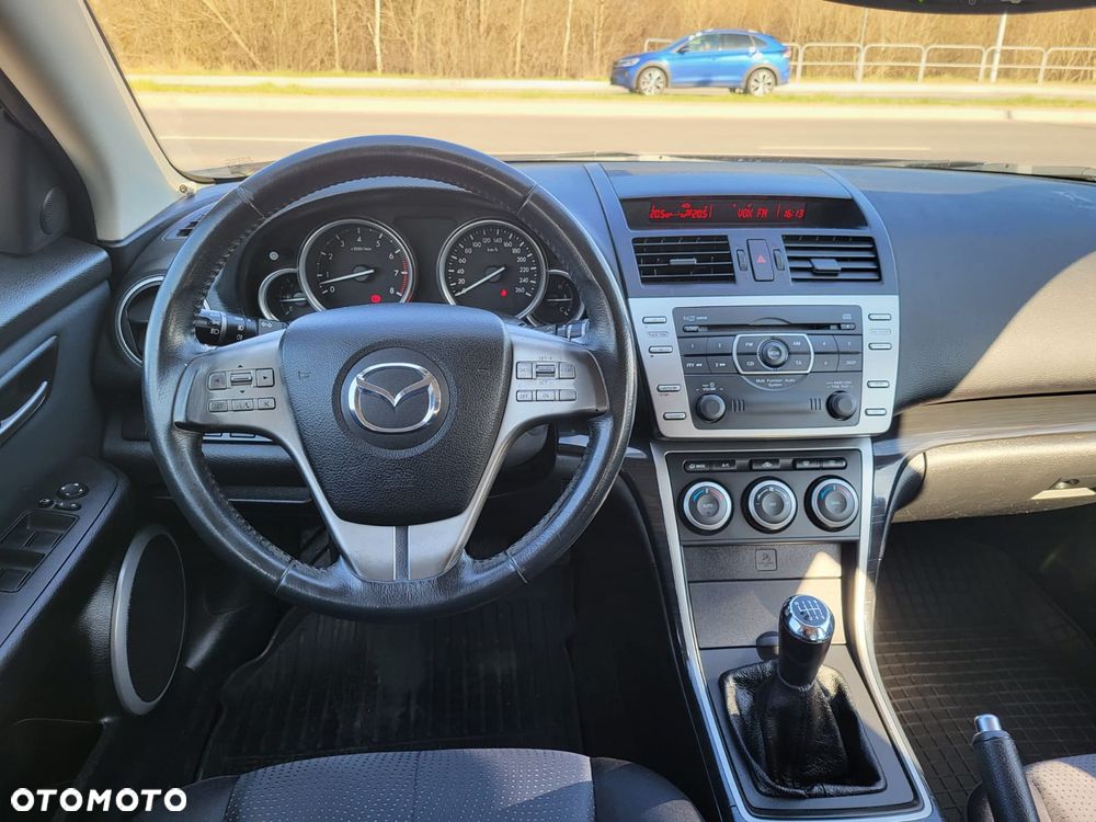 Mazda 6 2.0 Exclusive - 24