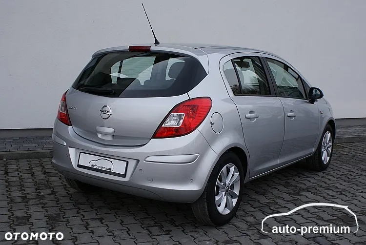 Opel Corsa 1.4 16V Energy - 4