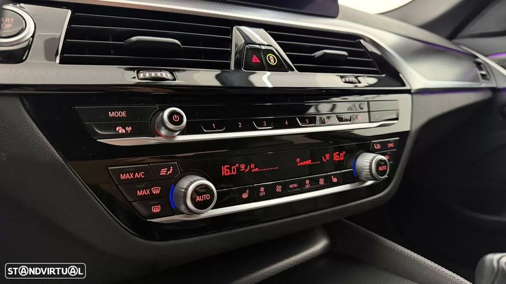 BMW 530 e Pack Desportivo M - 27